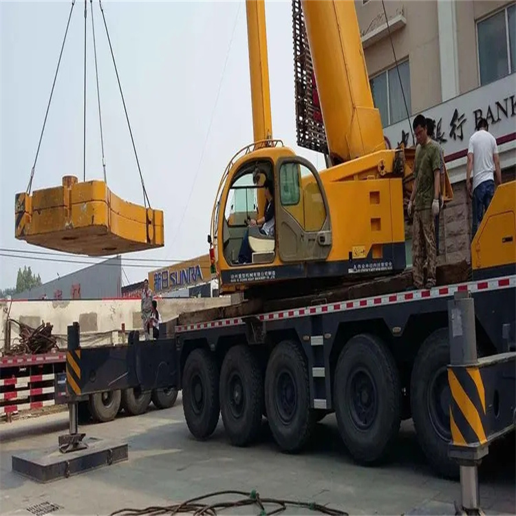 仁兴镇当地吊车出租|机器吊装|75吨|工厂搬迁服务